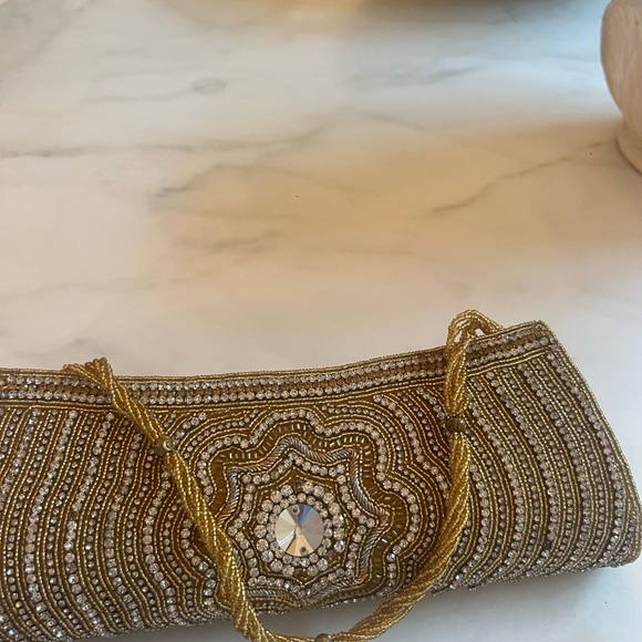 Gold vintage beaded purse - Picture 2 of 3